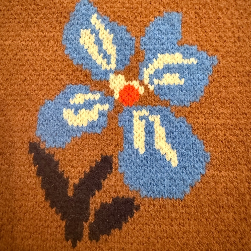 THML Knit Cowl Neck Chestnut Sleeveless Sweater With Blue Florals Size Large - Picture 5 of 10
